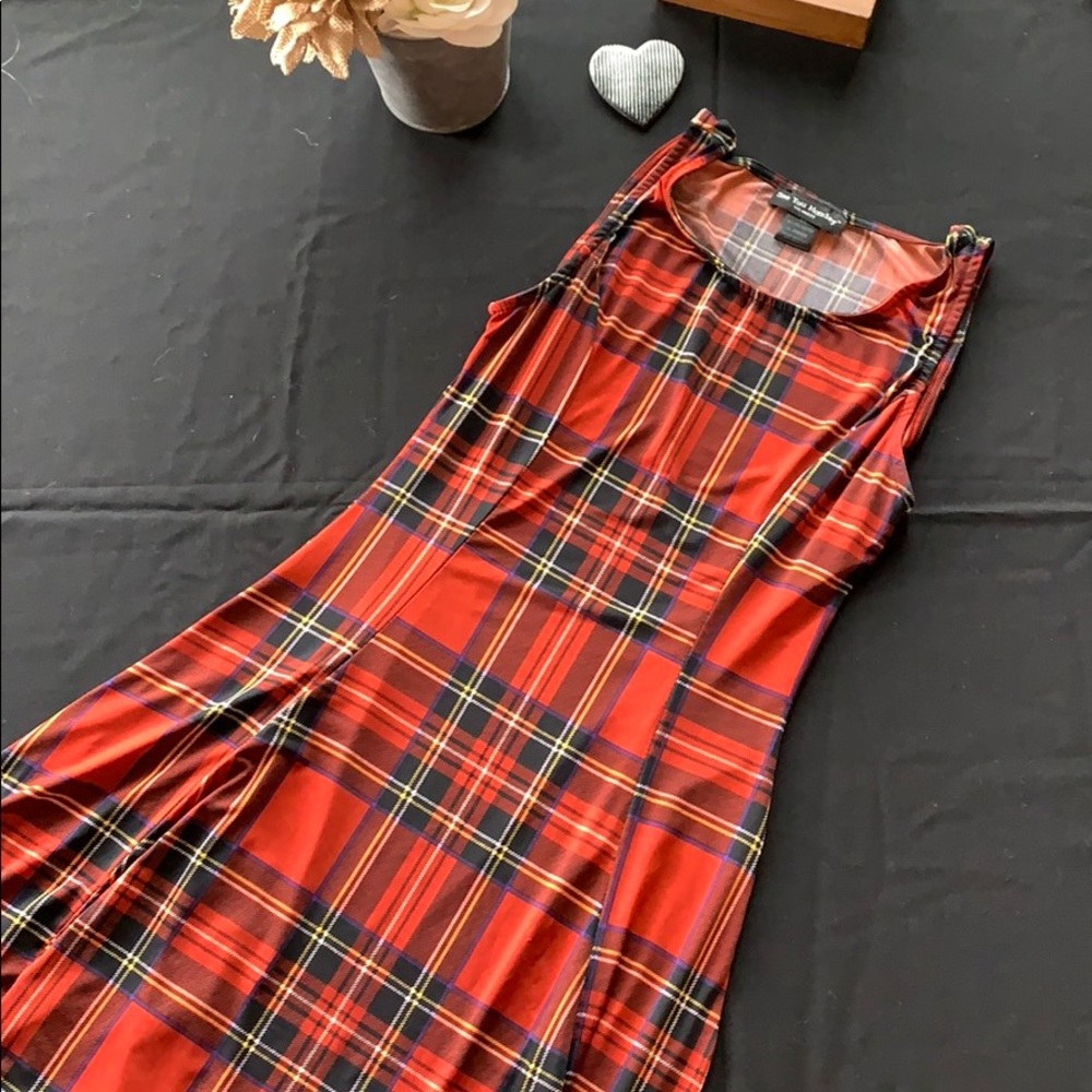 🦄 4/$40 Pretty Red Spencer’s Plaid Skater Dress